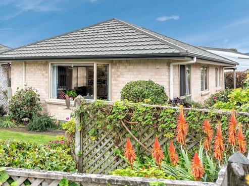 18B Dennis Taylor Court, Paraparaumu