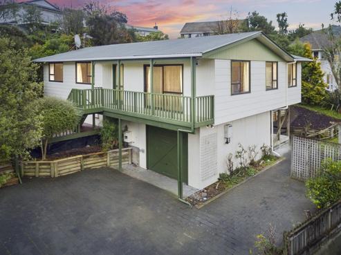6 Clinker Grove, Silverstream