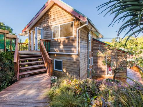 731 Scenic Drive, Henderson Valley