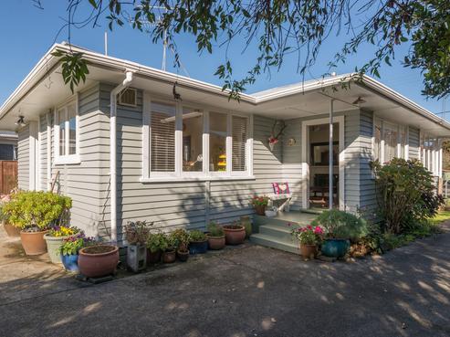 18 Pukeko Street, Hillcrest