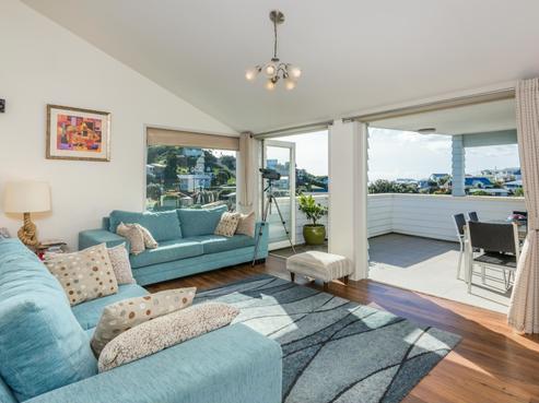 18 Tapeka Heights Lane, Russell