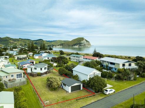 13 Tamure Crescent, Mahia