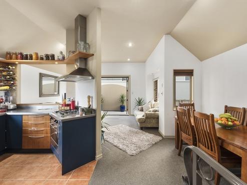 7/6 Fow Street, Hamilton Central