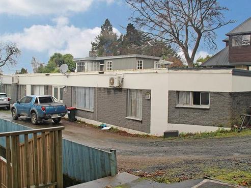 82 Queen Street, North Dunedin