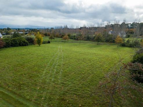 18 Fairway Drive, Martinborough