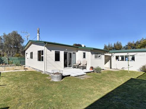 206 Ranzau Road, Hope