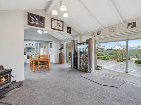 16 Station Road, Coalgate
