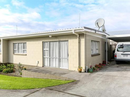 2/20 Paritutu Road, Spotswood