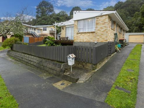 11A Lowry Crescent, Stokes Valley