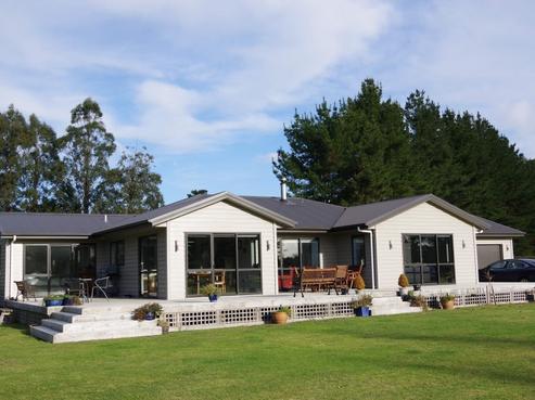 346 River Road, Broadlands Forest