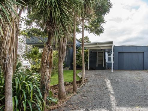 19 Sweetman Avenue, Paraparaumu Beach