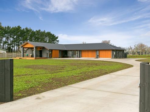 626 Inland North Road, Onaero