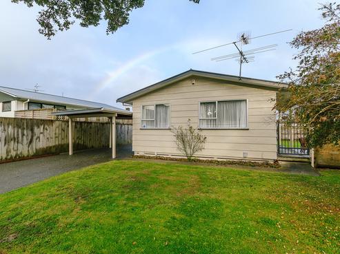 21 Hughes Crescent, Taita