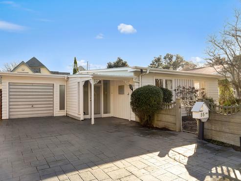 55 Ludlam Crescent, Woburn