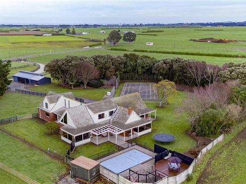 1306 Normanby Road, Manaia