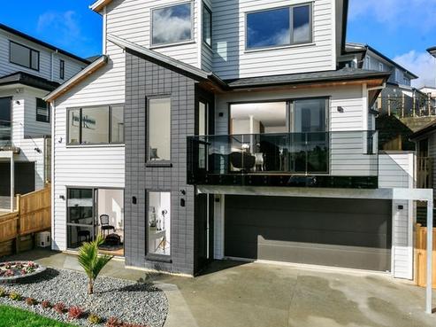 24 Turutu Place, Long Bay