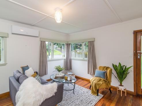 33 Renown Road, Raumati South