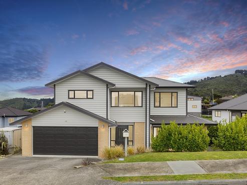 124 Kirton Drive, Riverstone Terraces