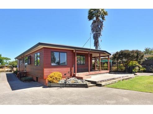 7 Bill Phillip Place, Clendon Park