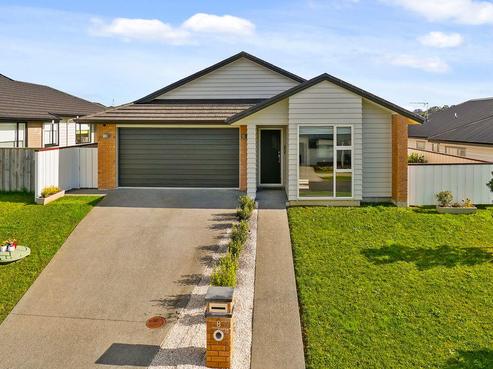 8 Turpin Road, Riverhead