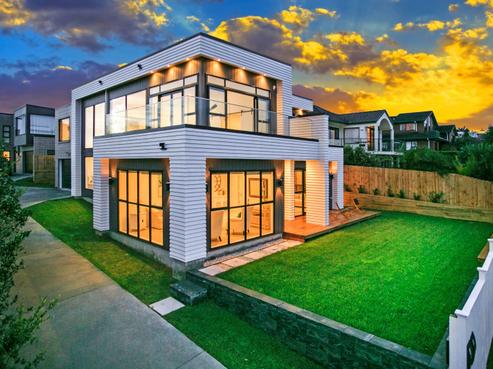11 Miri Road, Rothesay Bay