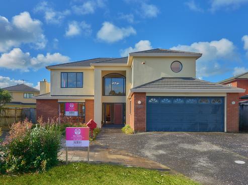 120 Hugh Green Drive, Pinehill