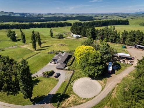 424 River Road, Waiwhare