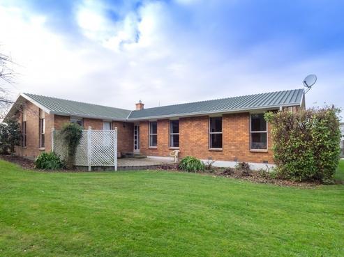 149 Racecourse Road, Allenton