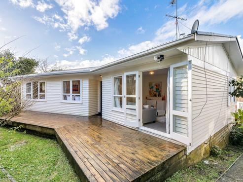 19 Caronia Crescent, Lynfield