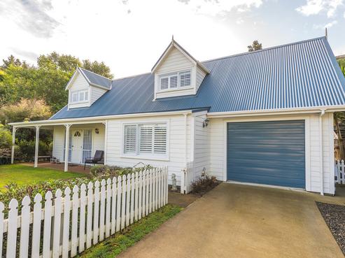 13 Sandy Lane, Otamatea
