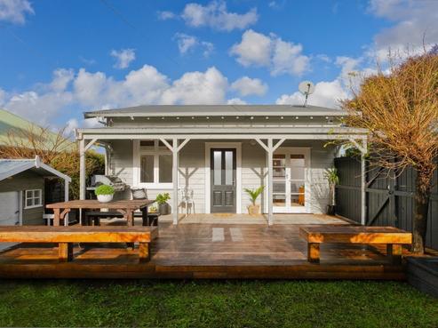 234 Meola Road, Point Chevalier