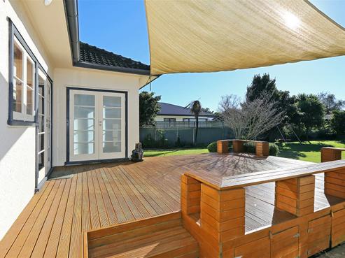 819 Francis Hicks Avenue, Raureka
