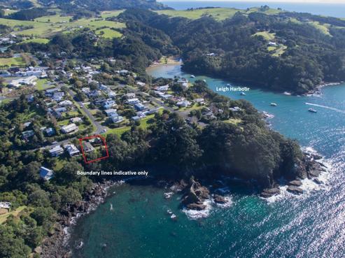 8 Kowhai Terrace, Leigh