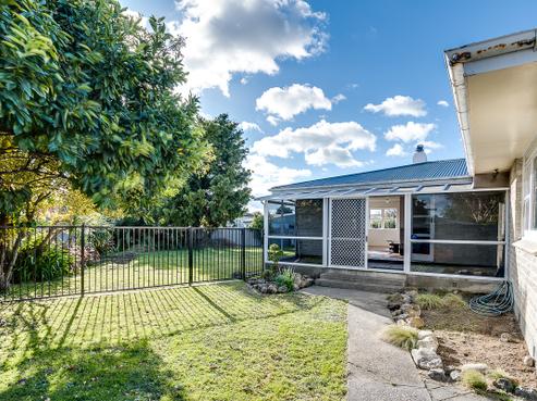 15 Barnett Place, Pirimai