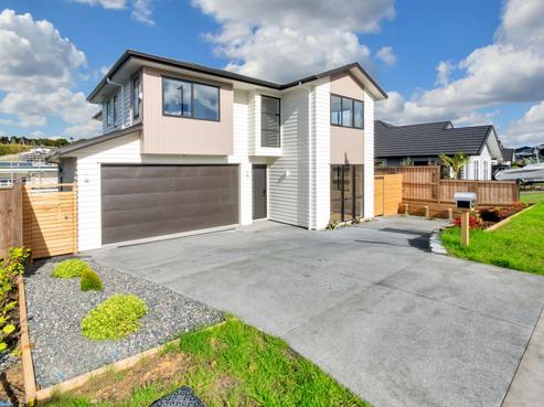 92 Colonial Drive, Silverdale