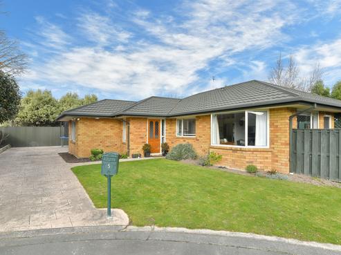 5 Lacebark Lane, Northcote
