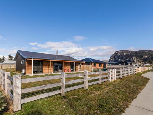 71 Frye Crescent, Albert Town