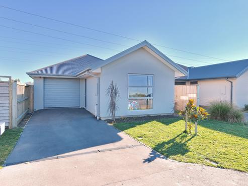60 Helmore Street, Fernside