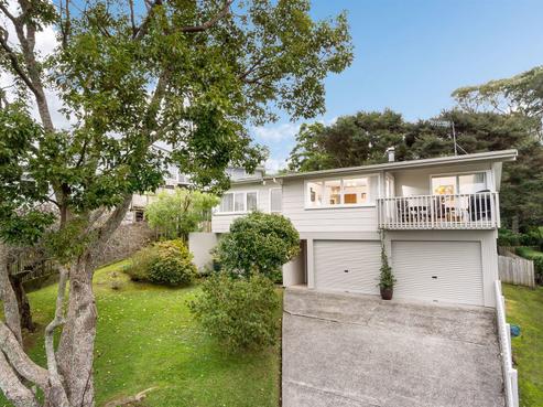 4 Odette Road, Totara Vale