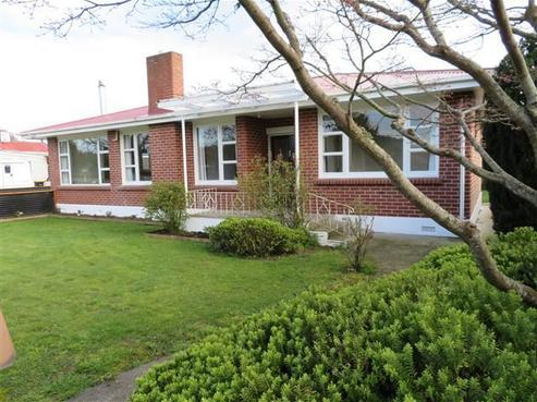 223 Main Street, Mataura