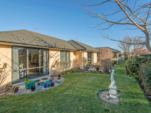 16 Avon Gate, Russley