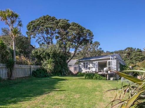 14 Edwin Mitchelson Road, Muriwai