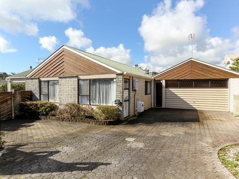 82 Heta Road, Highlands Park
