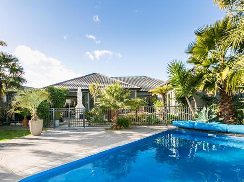 18 Delta Mews Place, Clive