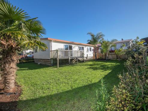 15 Meadowvale Rise, Titirangi