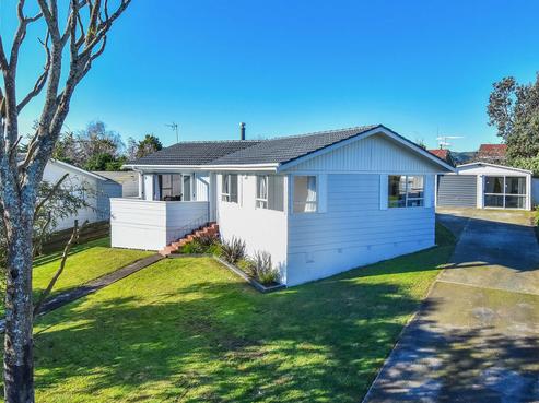 6 Leatham Crescent, Opaheke