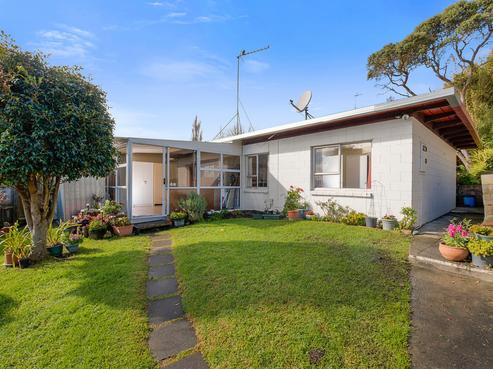 19B Hollyhock Place, Browns Bay
