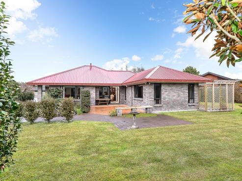 7 The Avenue, Harrowfield