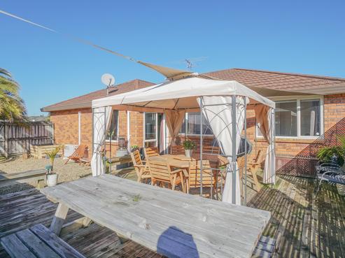 27 Marblewood Grove, Pukekohe