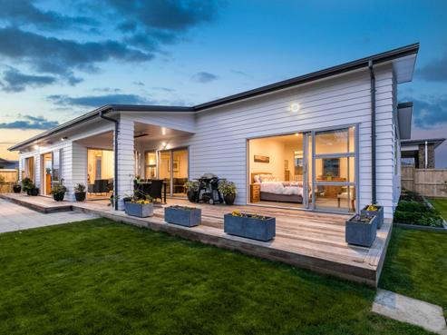 18 Manuel Road, Silverdale
